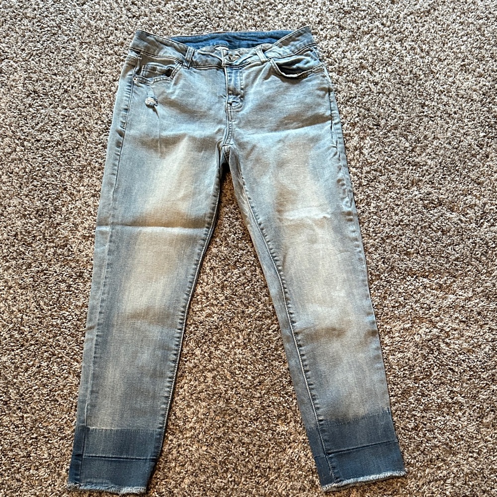 Time and Tru Light Blue Ankle Jeans